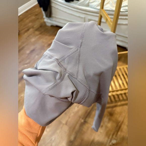 Lululemon Wunder Under HR tech Gray Leggings, Like New in Size 4 - Picture 6 of 6